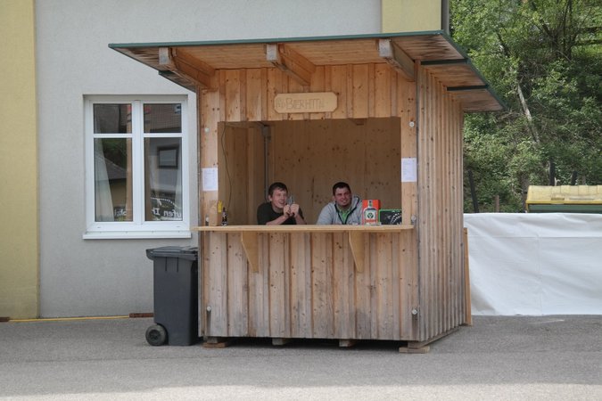 Vorbereitungen Maibaumsteigen - Lj Kleinzell