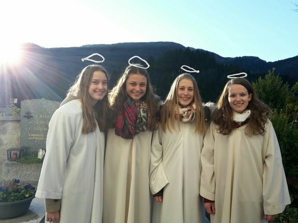 Krippenspiel, Punschstand und Engerl-Bengerl auflösen - LJ Kleinzell